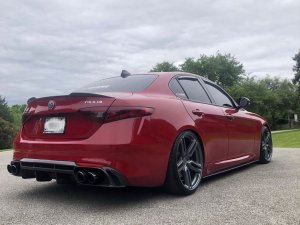 Alfa Romeo Giulia Diffuser - Carbon Fiber - Estremo - Feroce Carbon - Base Model